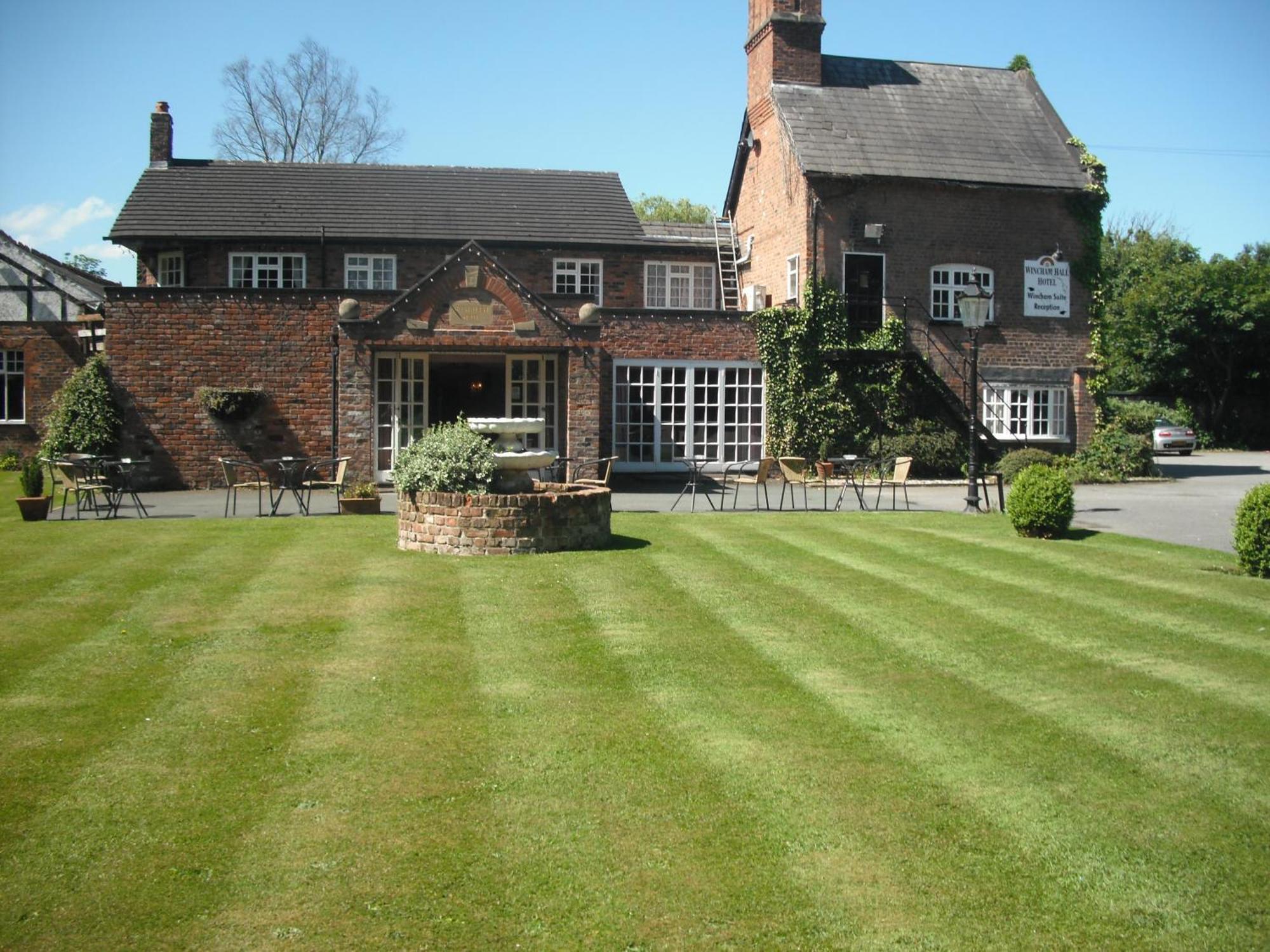 Wincham Hall Hotel Нортуич Екстериор снимка