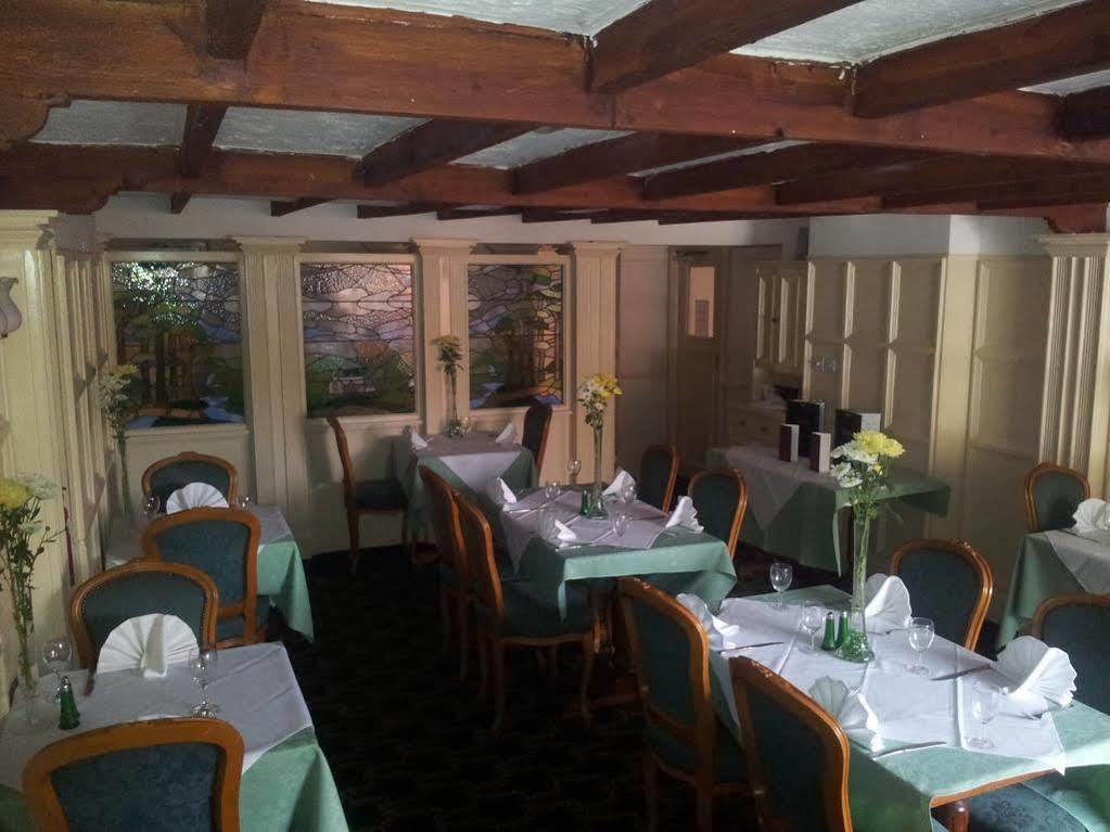 Wincham Hall Hotel Нортуич Екстериор снимка