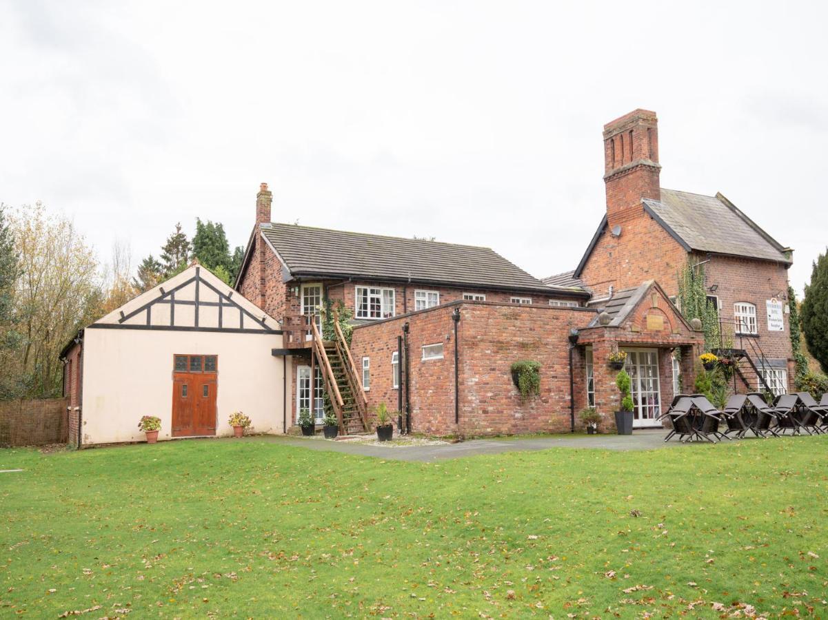 Wincham Hall Hotel Нортуич Екстериор снимка